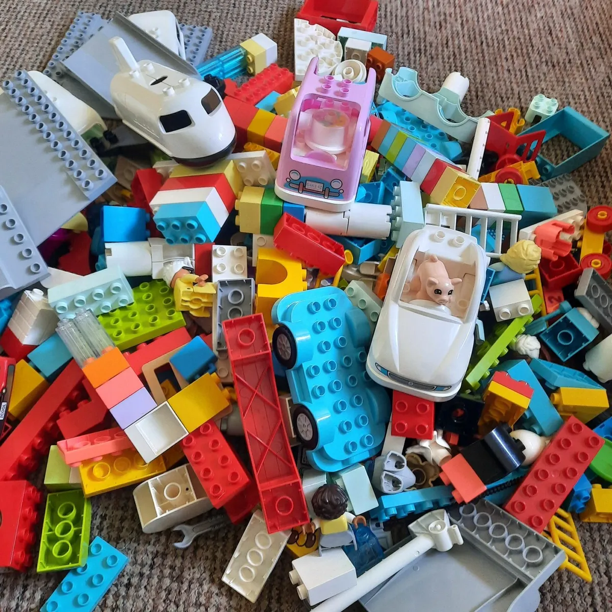 Box of mixed lego duplo - Image 4