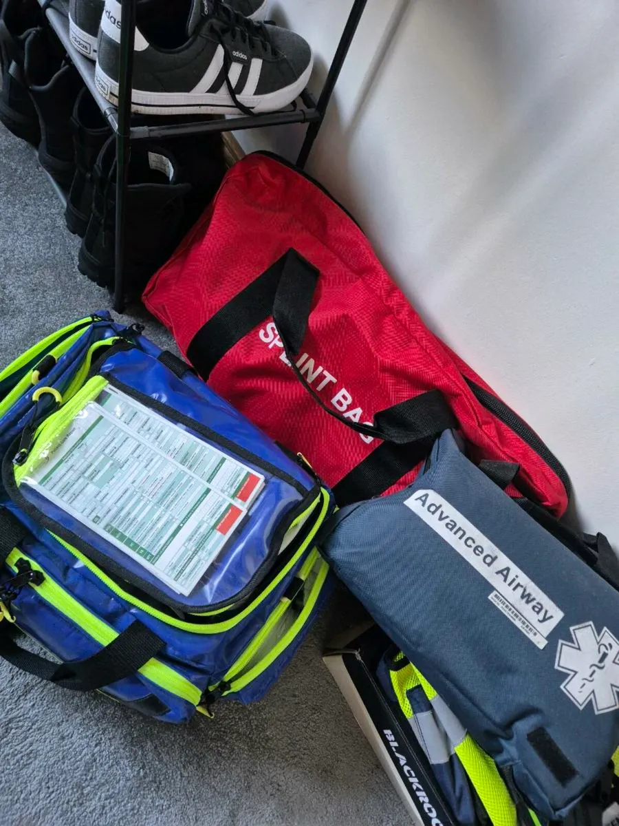 Medical/First Aid Bags/Equipment - Image 1