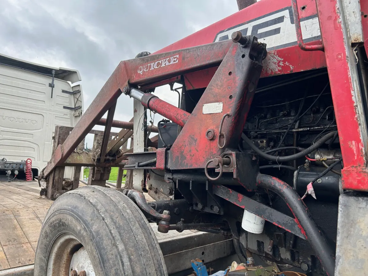 Quicke Loader To Suit MF 565 / 575 / 590 - Image 3