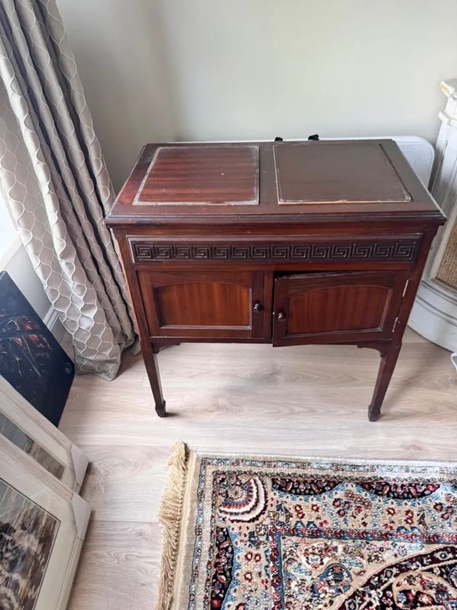 Stradonelle Mahogany Record player - Image 2