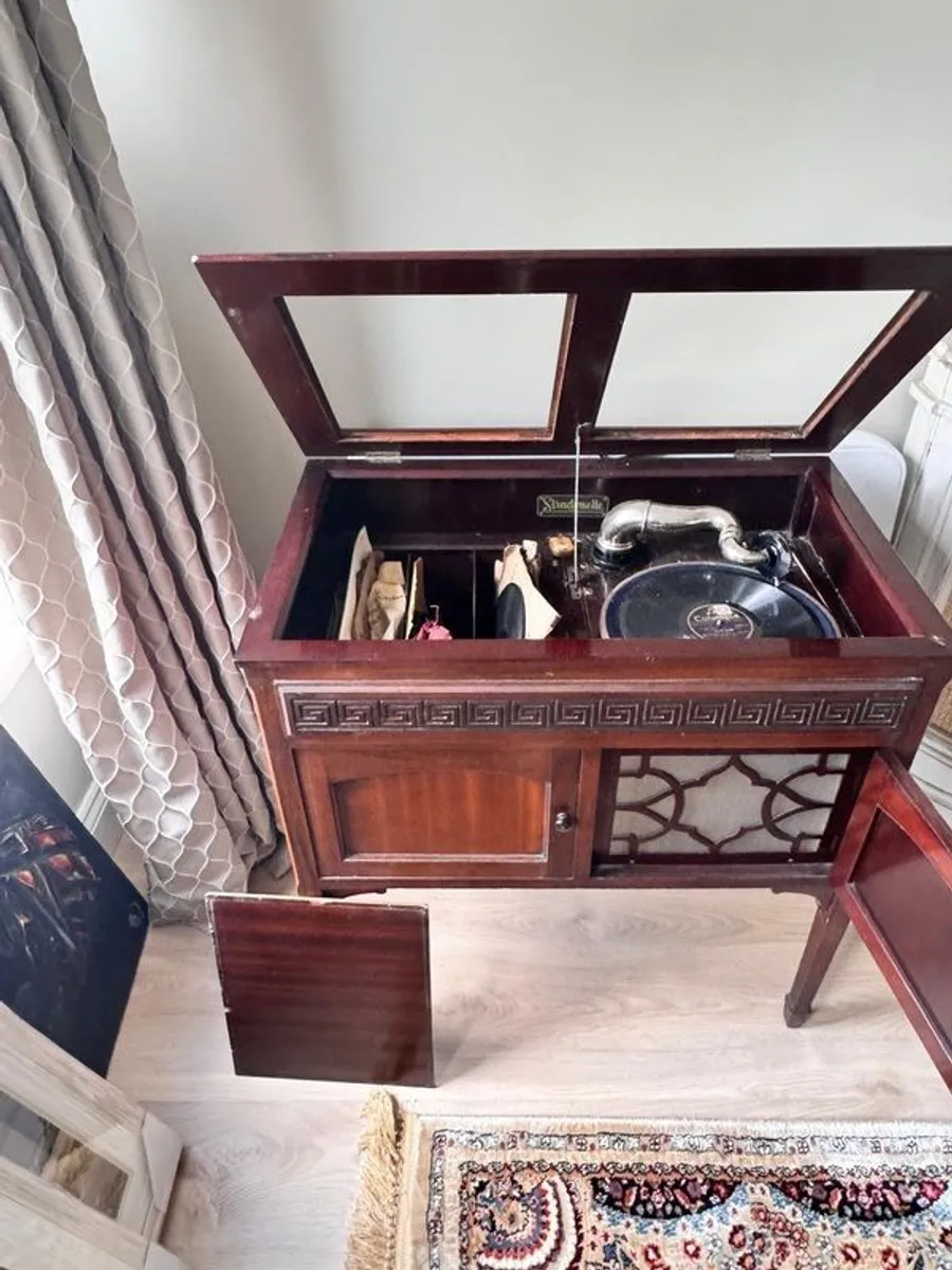Stradonelle Mahogany Record player - Image 4