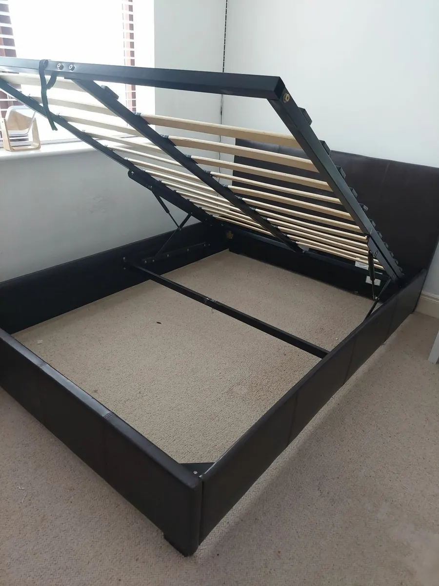 Ottoman bed - Image 1