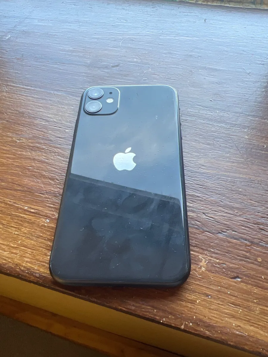 IPhone 11 - Image 3