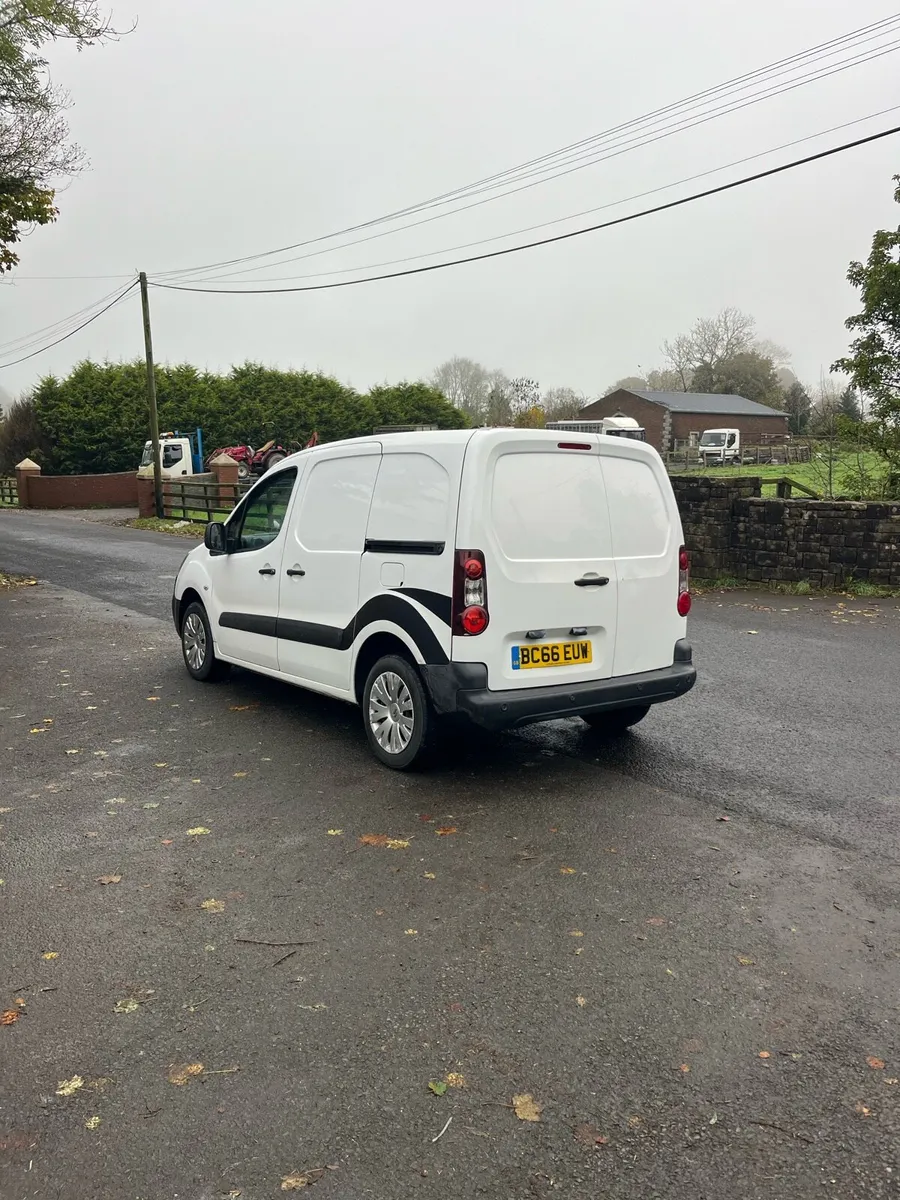2017 Citroen Berlingo - Image 3