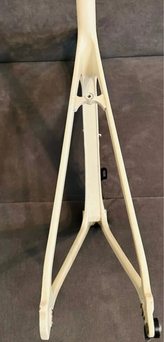Kirk precision racing frame - Image 4