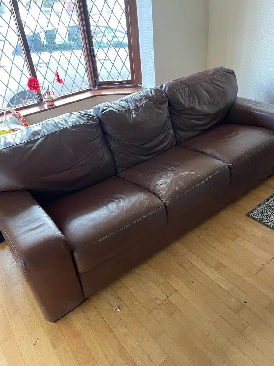 Sofa Free - Image 3