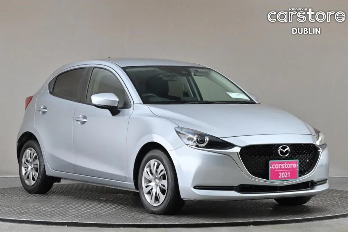 Mazda 2 1.5 Auto Skyactive  reverse Cam rear Park - Image 1