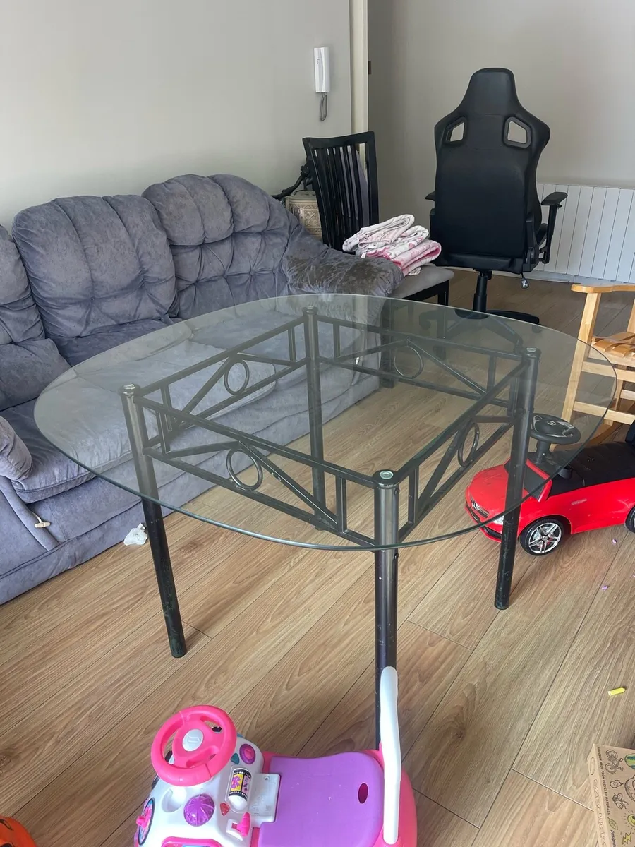 Dining  glass Table Free - Image 2