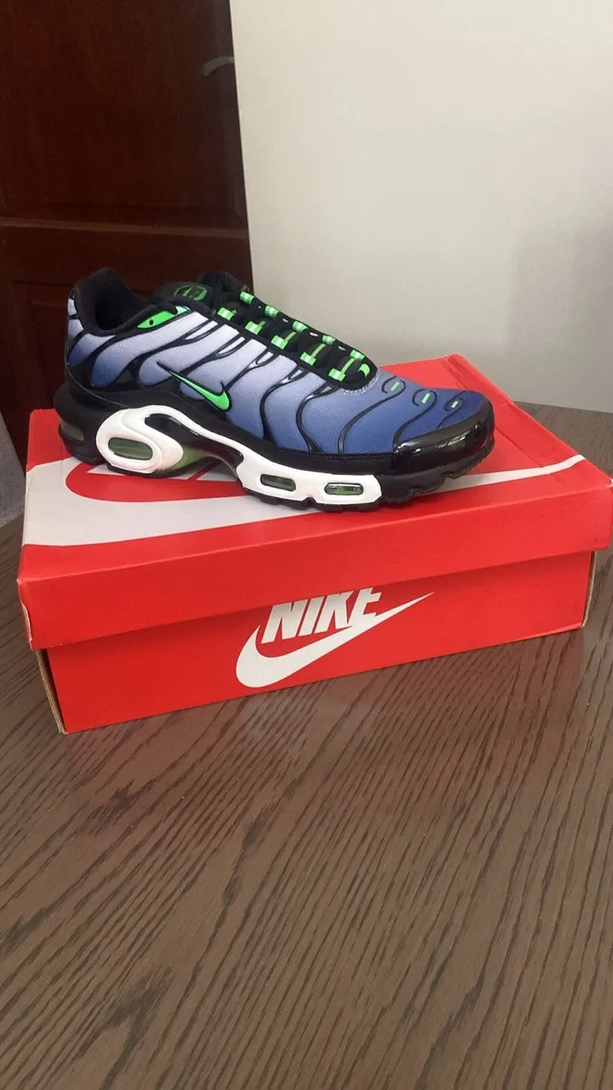 Trainers - Image 1