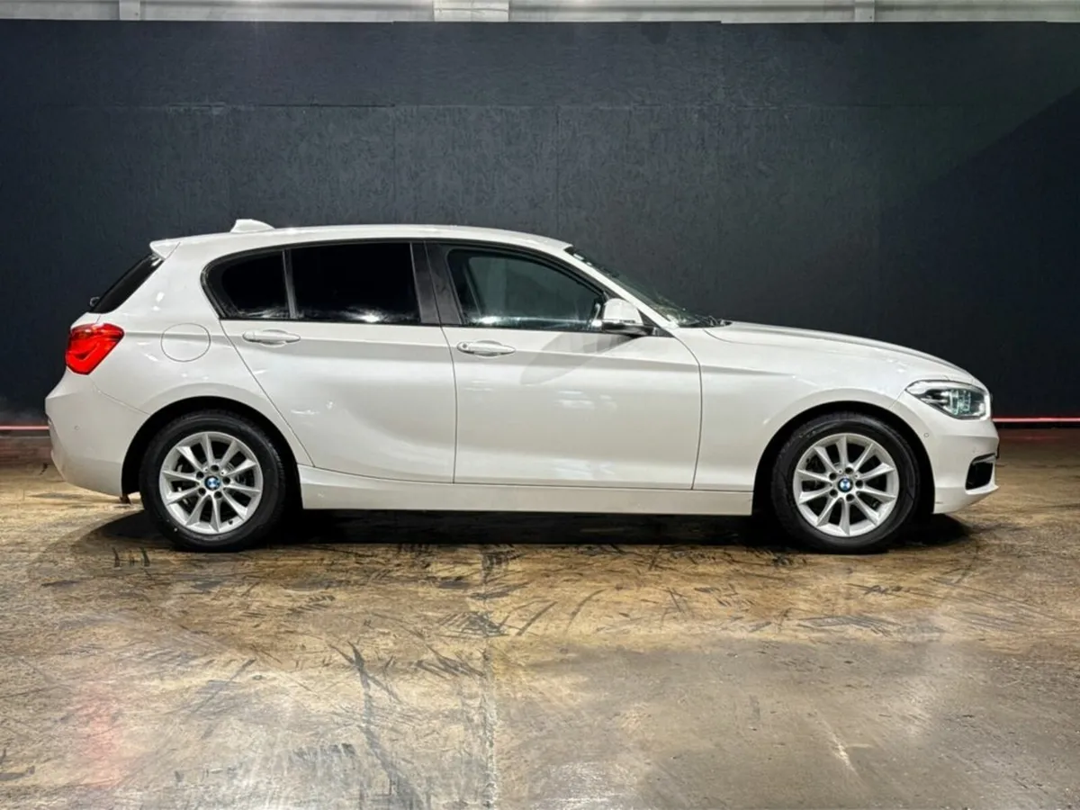 BMW 1-Series 118i AUTOMATIC 1.5L - CRUISE CONTROL - Image 3