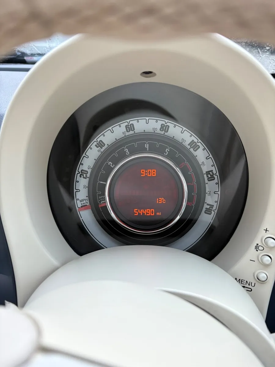 2014 Fiat 500 - Image 2