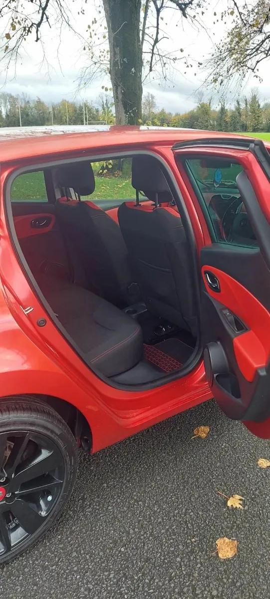 Renault Clio 2014 - Image 2