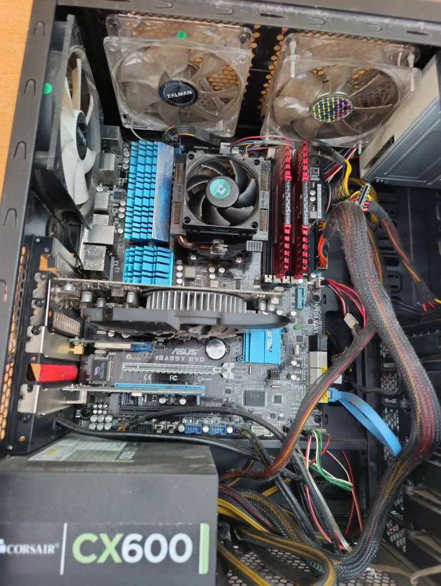 Zalman Z11 Plus case, Asus MB and AMD FX 6100 - Image 3