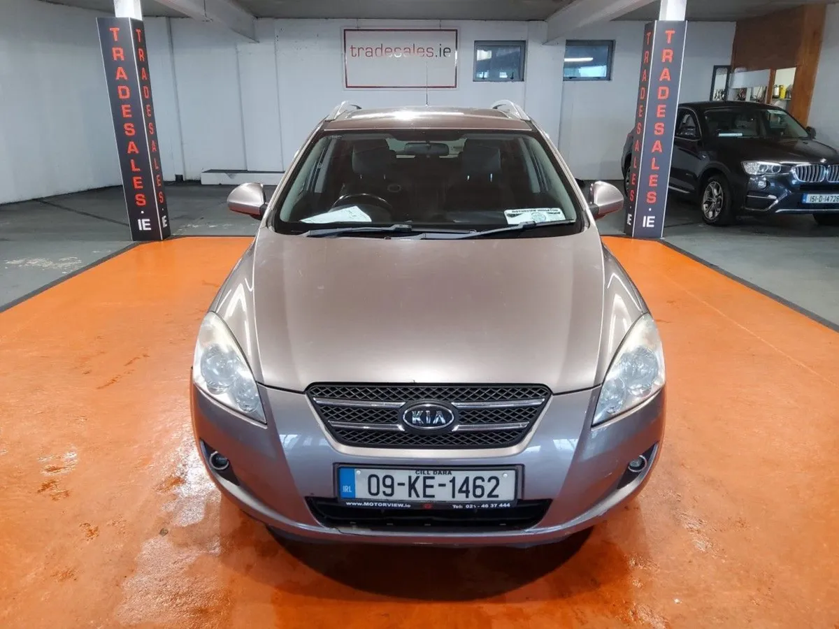 Kia Ceed 1.6 Crdi EX SW Auto - Image 1