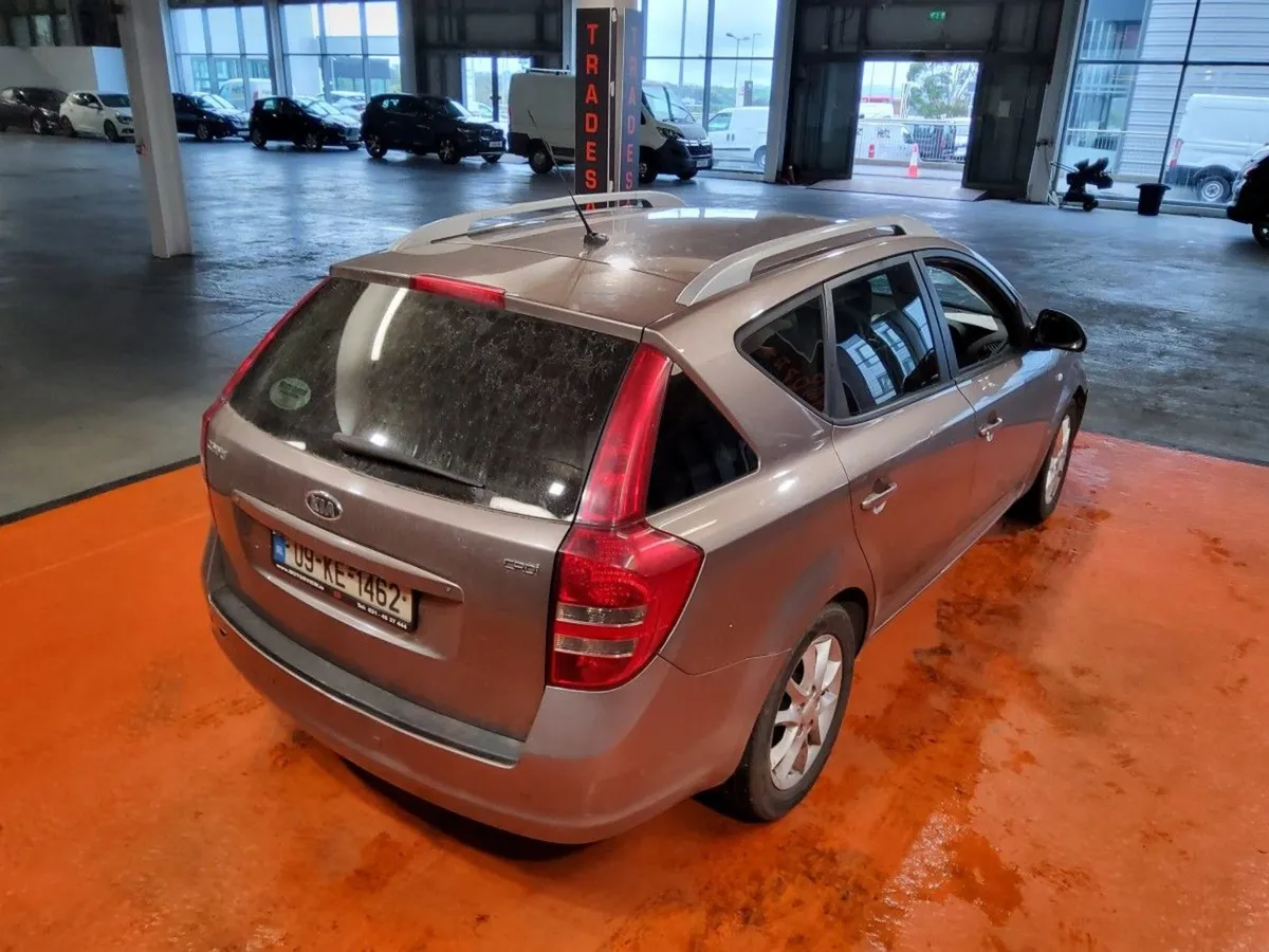 Kia Ceed 1.6 Crdi EX SW Auto - Image 3