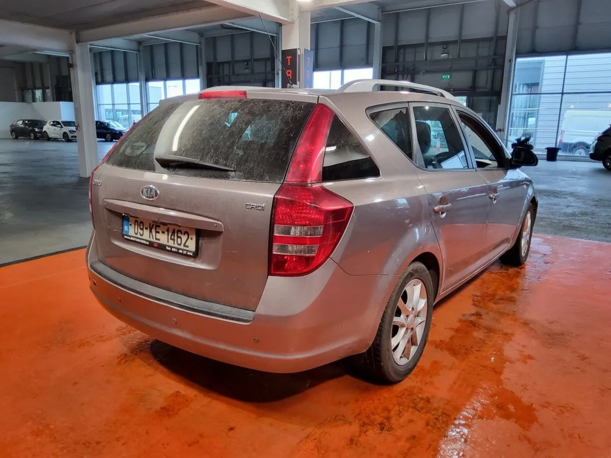 Kia Ceed 1.6 Crdi EX SW Auto - Image 4