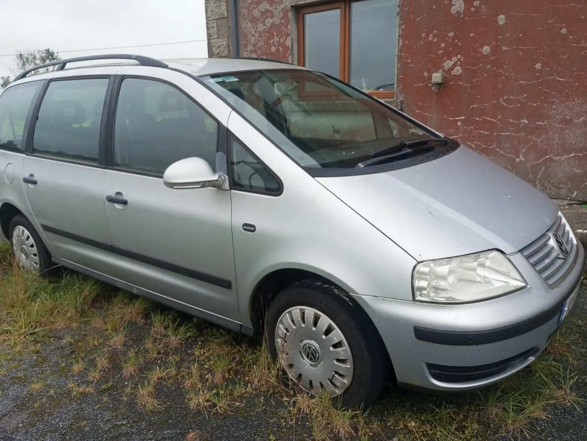 VW Sharan 2010 1.9D - Image 1