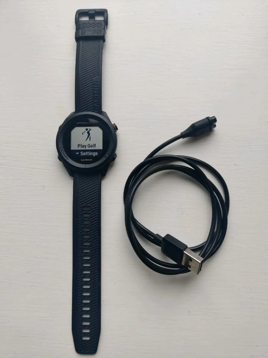Garmin Approach S12 Golf Watch - Image 1