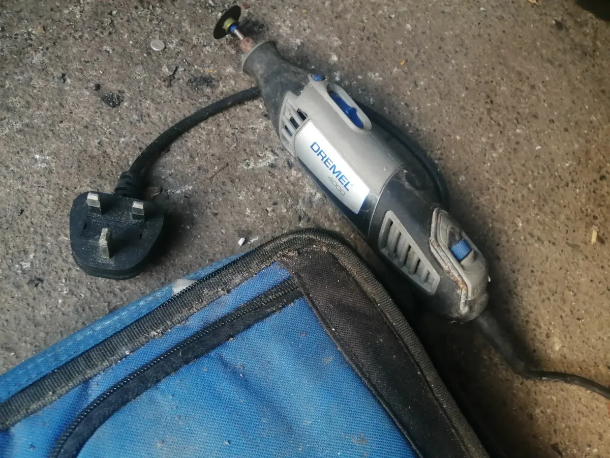 Dremel 4000 - Image 1
