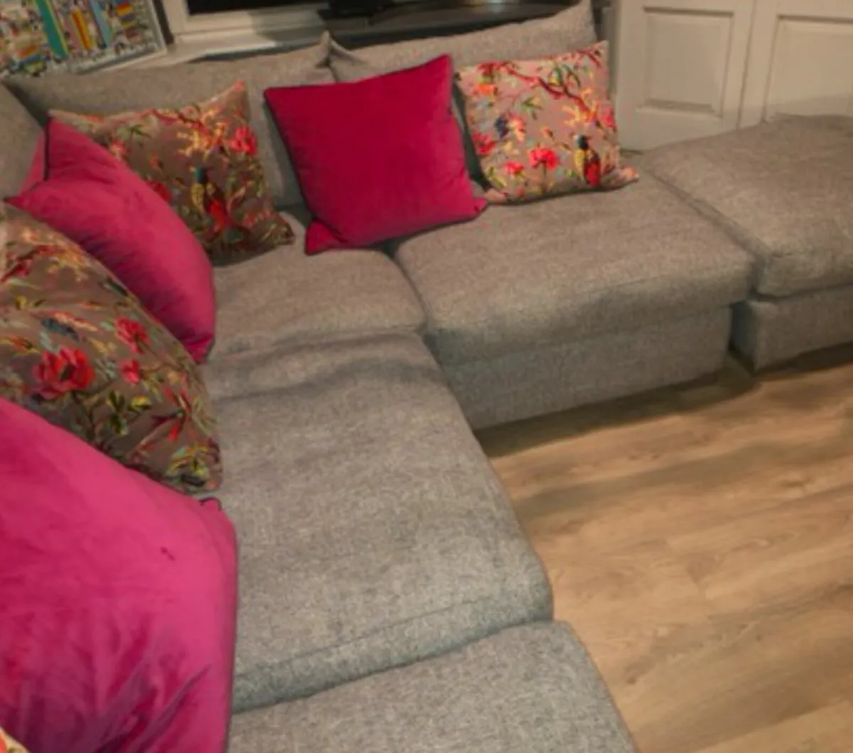 L-SHAPED GREY COUCH - EXCELLENT CONDITION - DUBLIN - Image 4