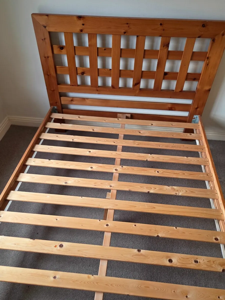 Bed - Image 1