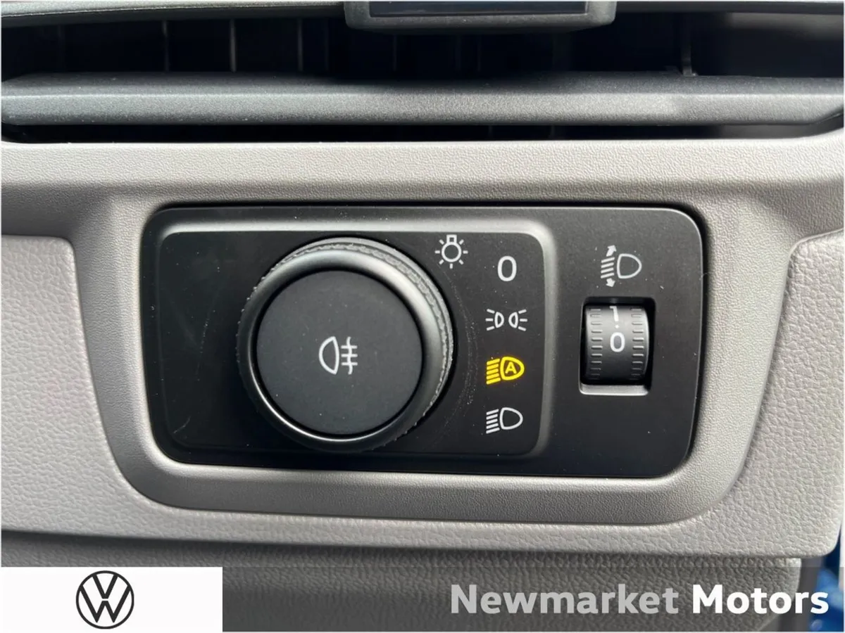 Volkswagen Transporter Factory Towbar AND Roof Ba - Image 4