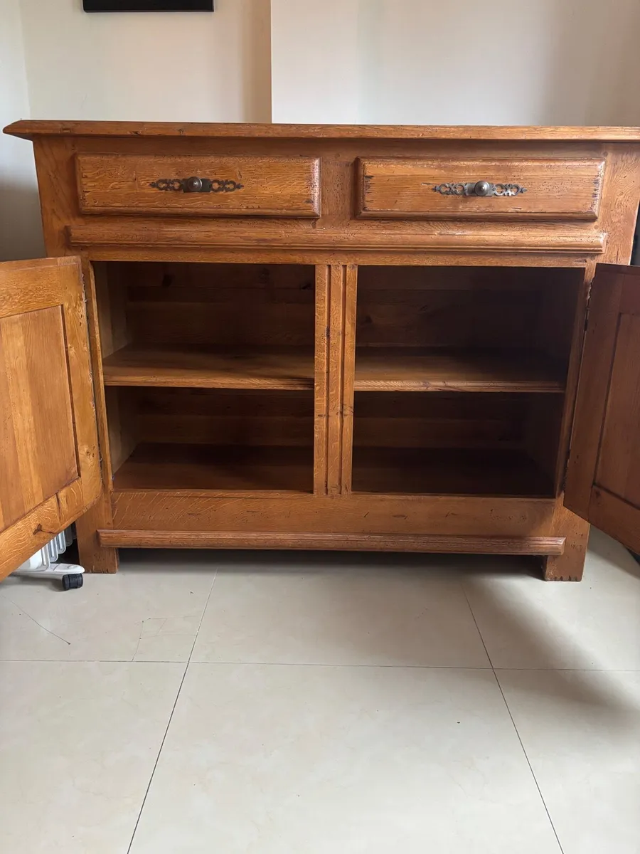 Oak cupboard/ sideboard - Image 4