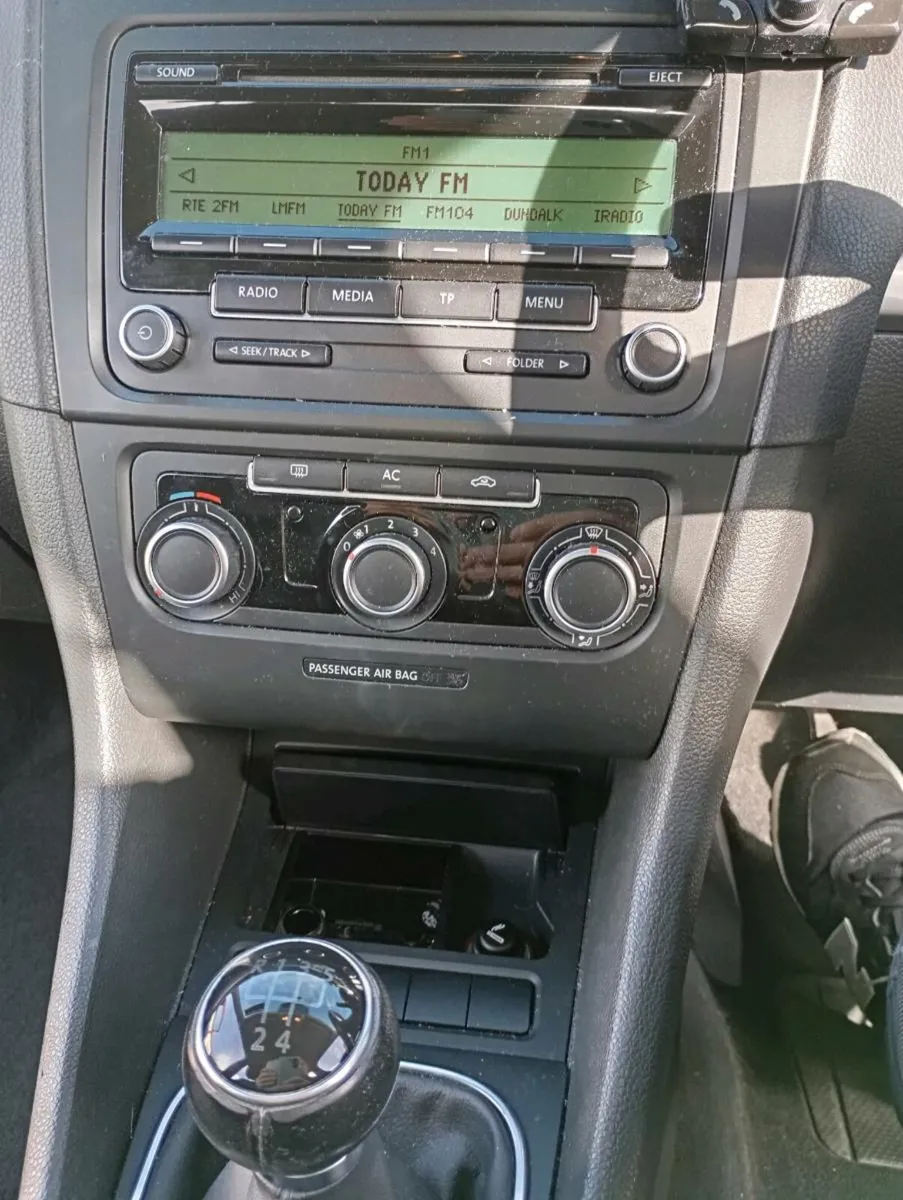 Car - Image 2