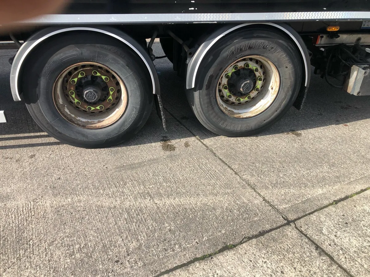 25 ft tandem axle drag Trailer - Image 2
