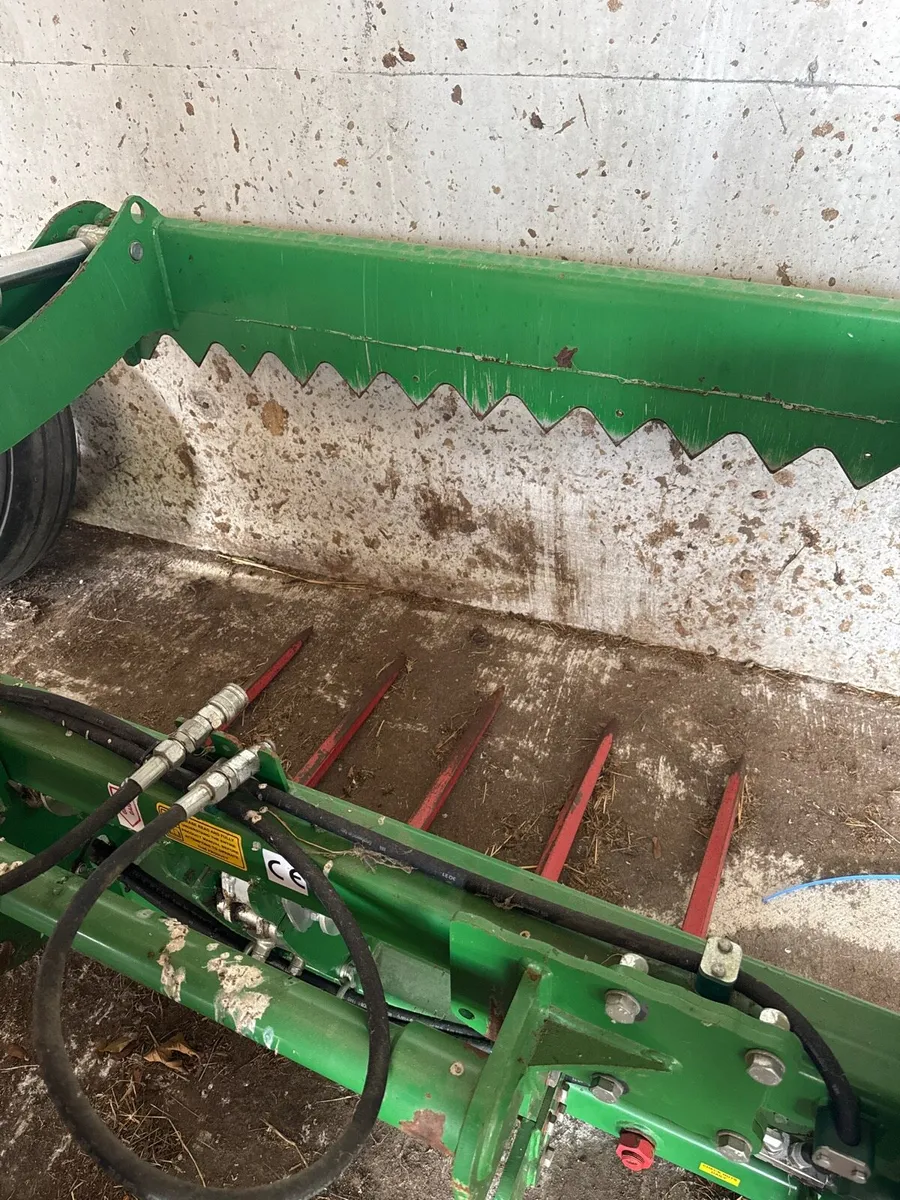 Cashels Bale Splitter - Image 2