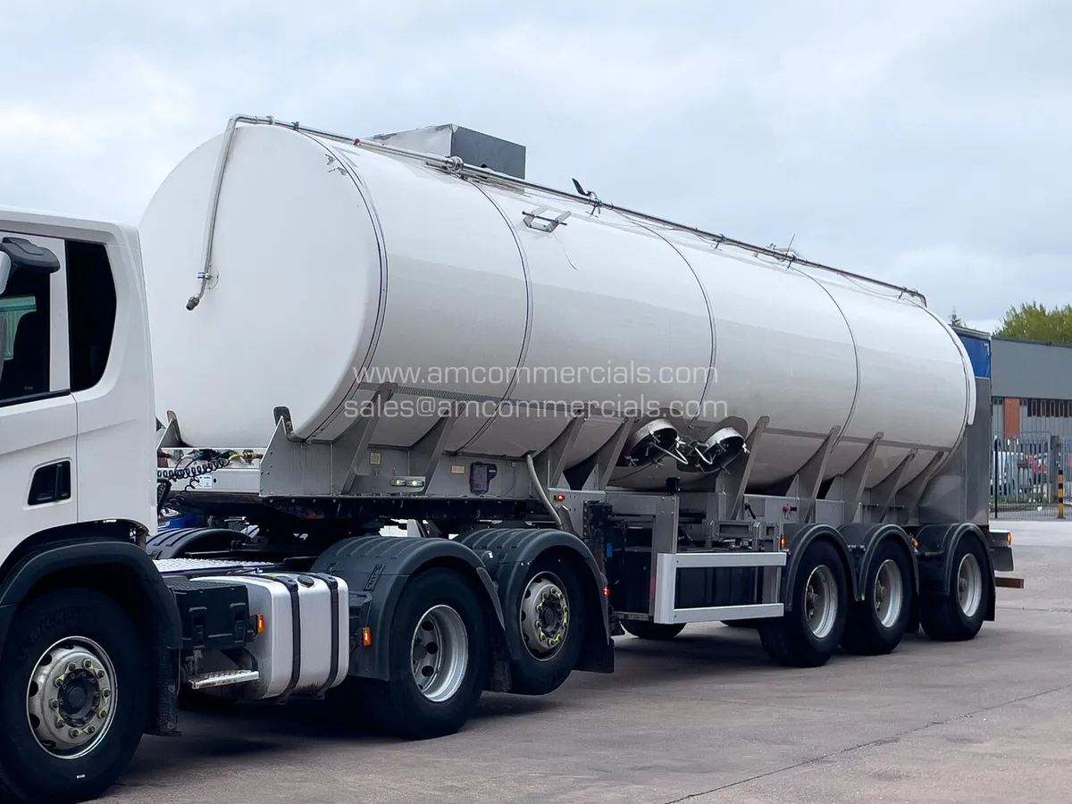 2011 SDC 4725MM TRI AXLE CURTAINSIDE TRAILER - Image 2