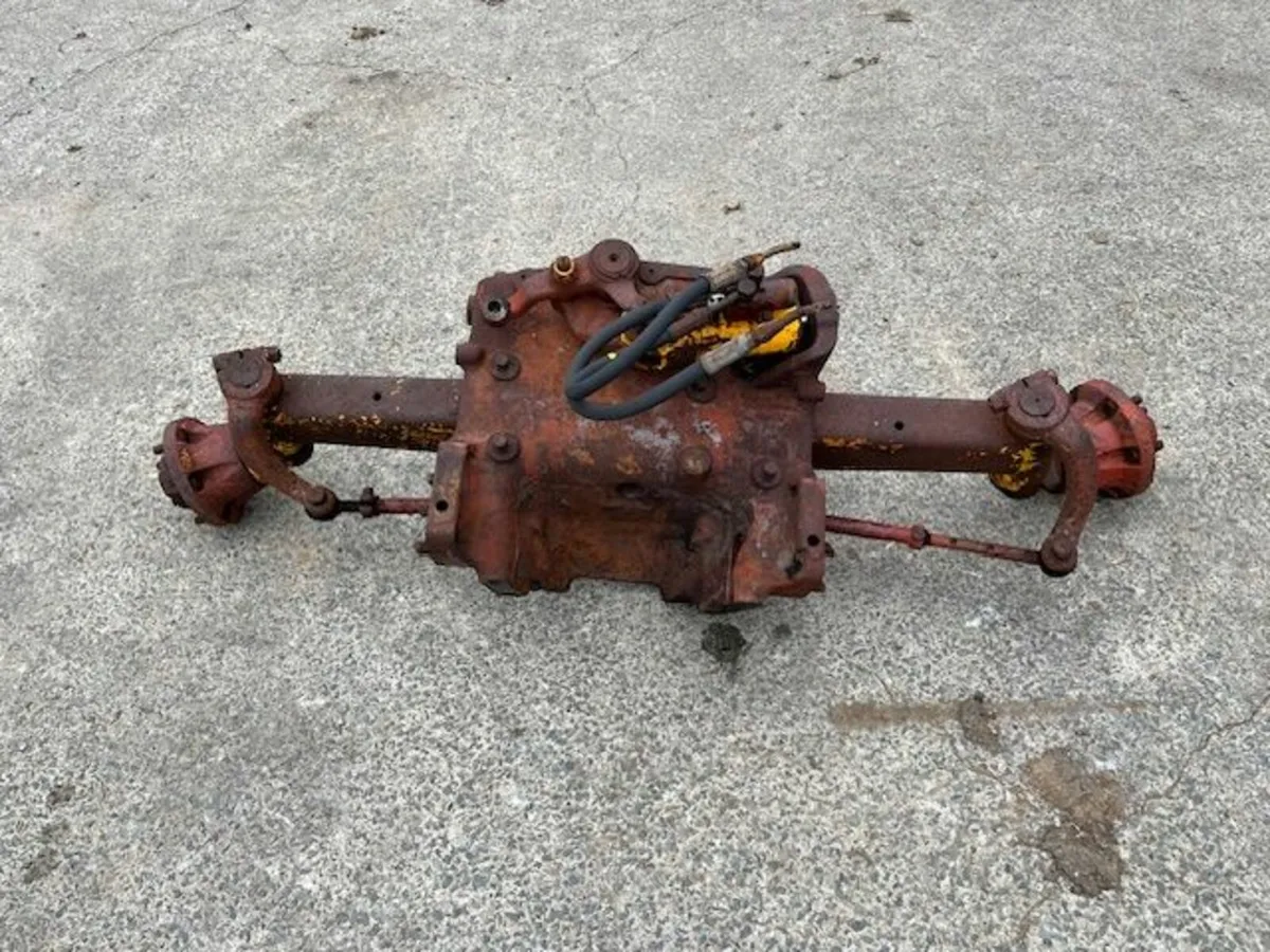 MF FRONT AXLE - Image 3