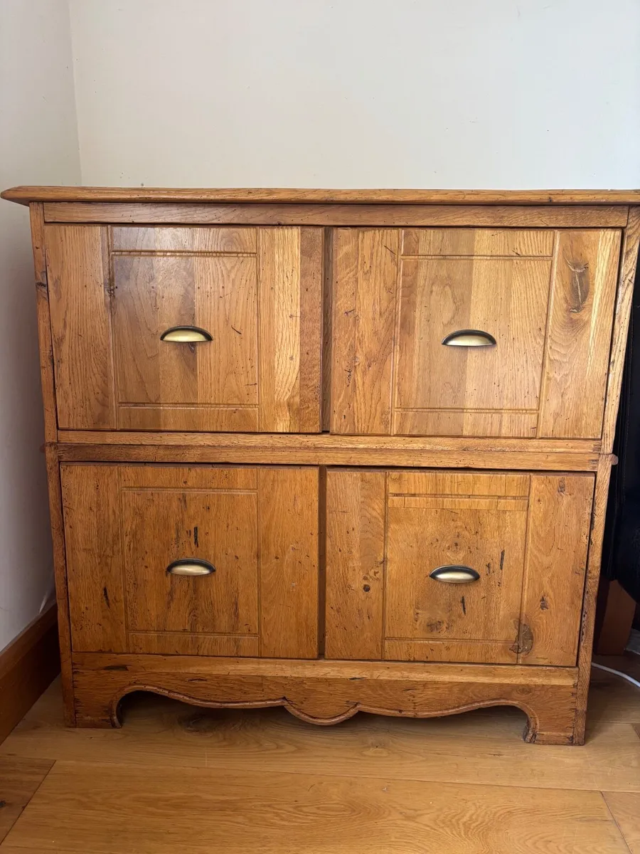 Oak chest of drawers - Image 1