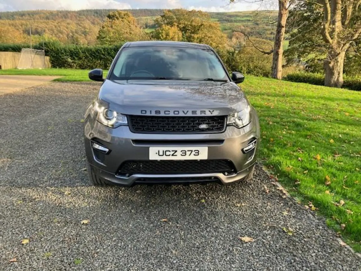 Land Rover Discovery Sport 2017 - Image 2