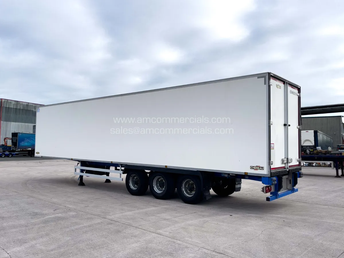 2017 CHEREAU TWIN EVAP TRI AXLE FRIDGE TRAILER - Image 4