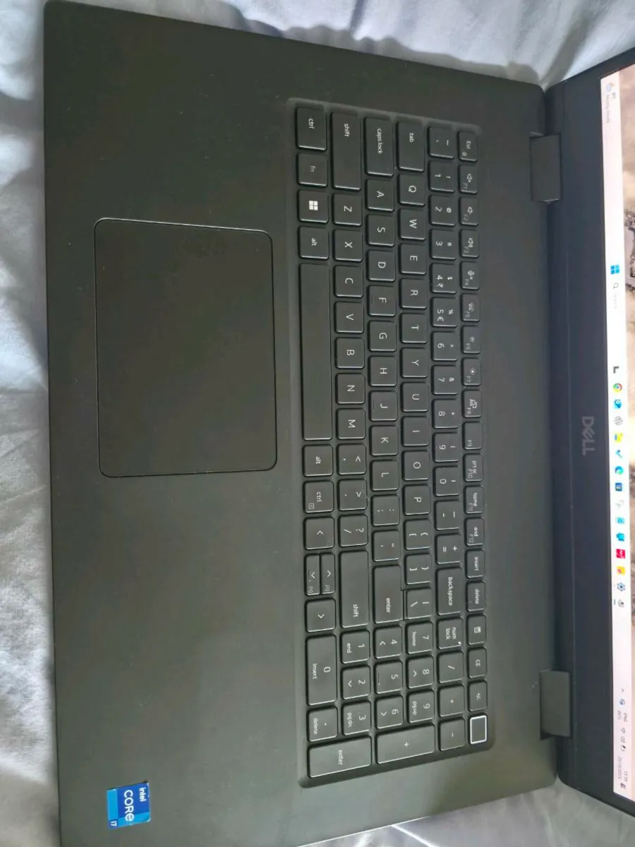 Dell Precision 7770 with i7-12850HX, RTX A3000 12 - Image 4