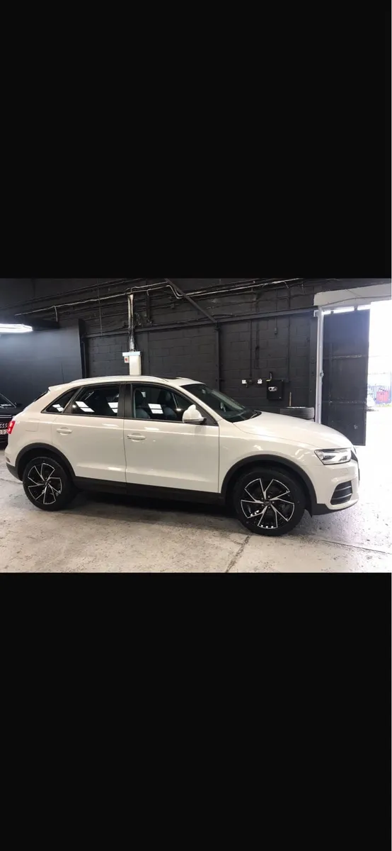 Audi Q3 - Image 1
