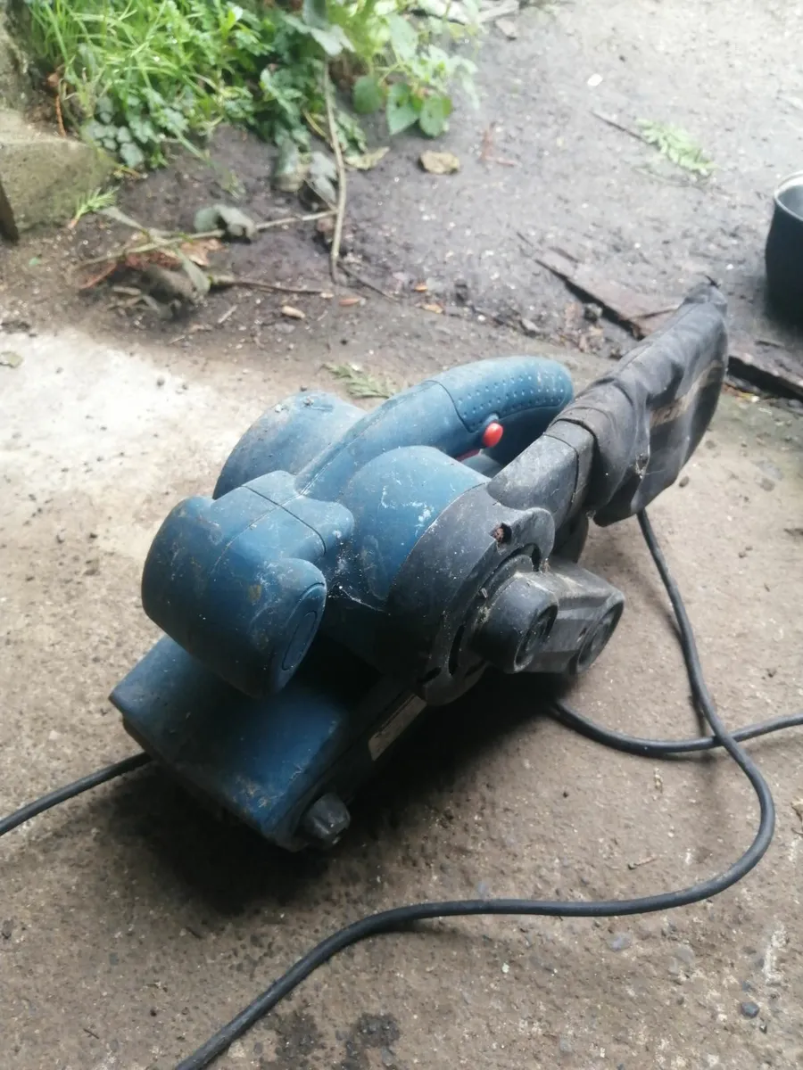 Belt sander - Image 1
