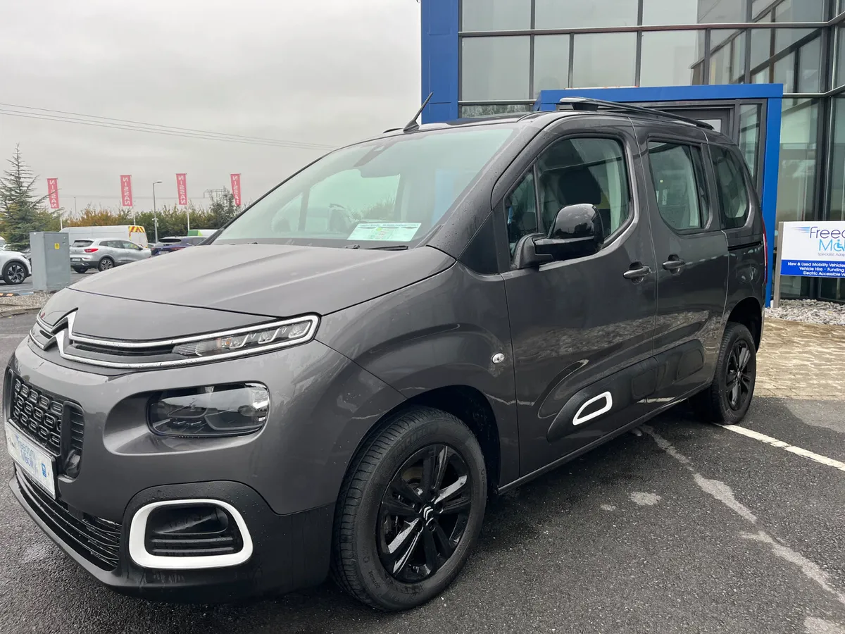 Citroen Berlingo 2023 WAV Taxi Spec - Image 3