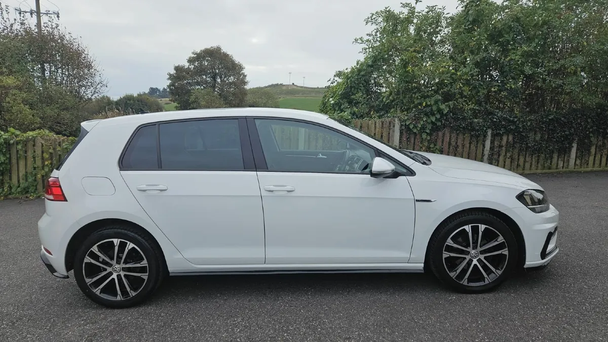 2019 VW Golf R-LINE 115HP - Image 3