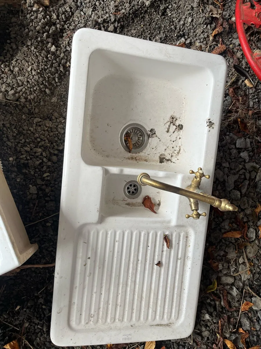 Antique sinks - Image 2
