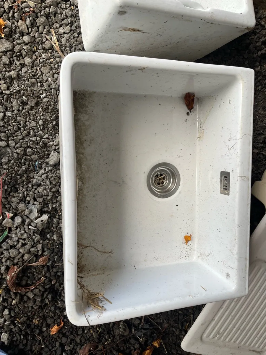 Antique sinks - Image 3