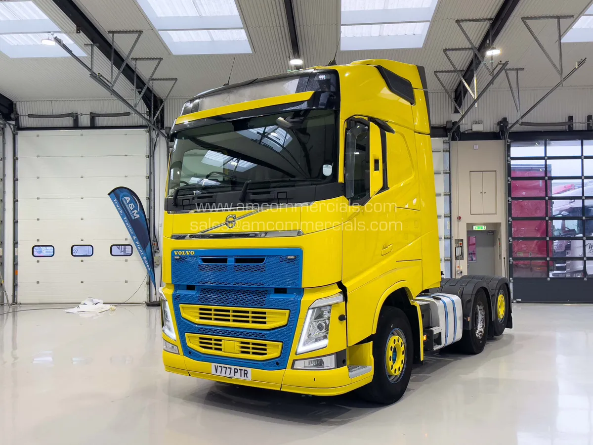 2019 (69) VOLVO FH 500 GLOBETROTTER 6X2 TAG - Image 3