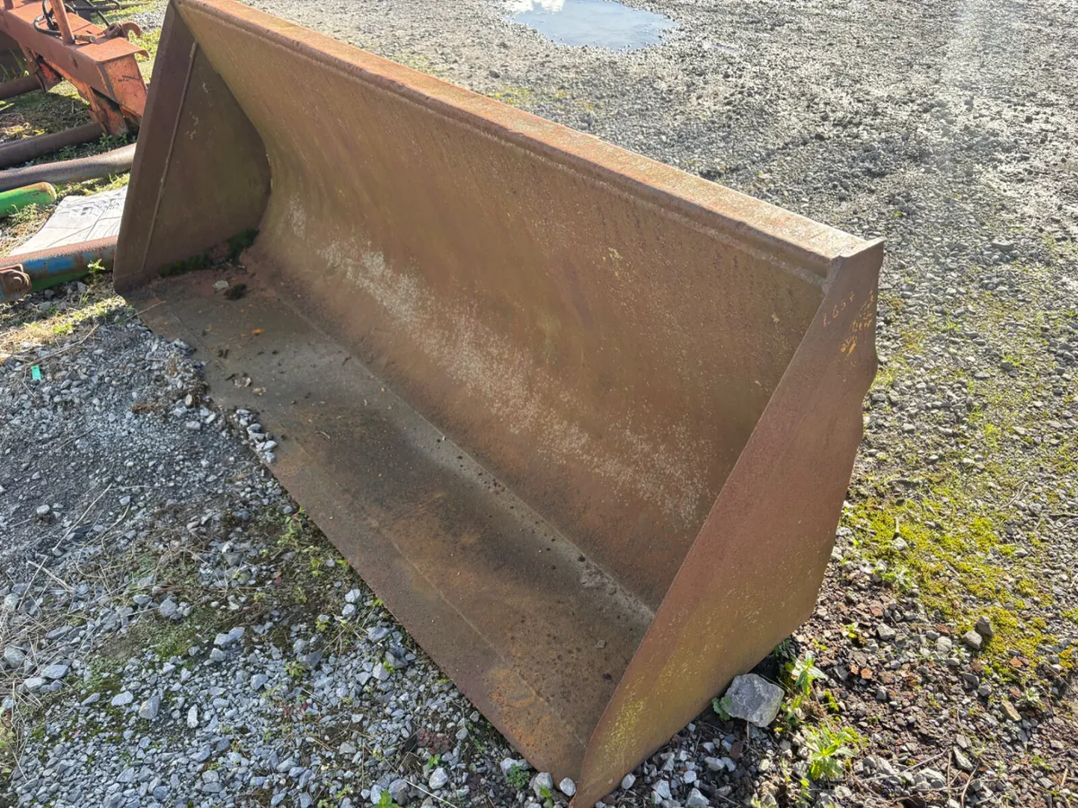 7ft Bucket - Image 1