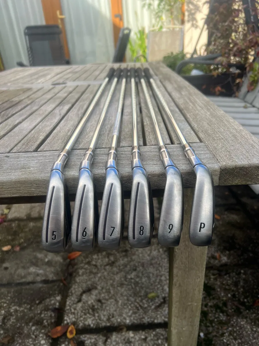 Taylormade Stealth Irons 5-PW set - Image 2