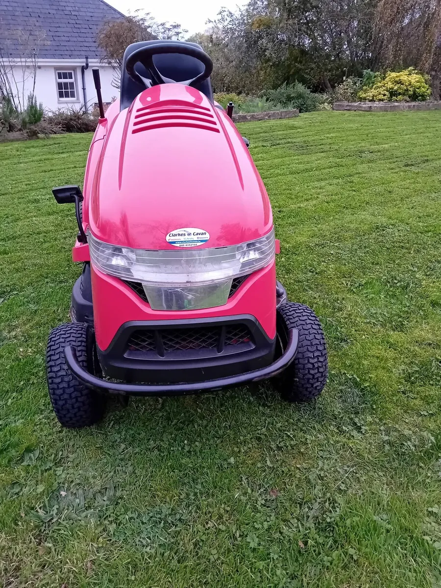 Honda HF2315 Ride-on Lawnmower - Image 4