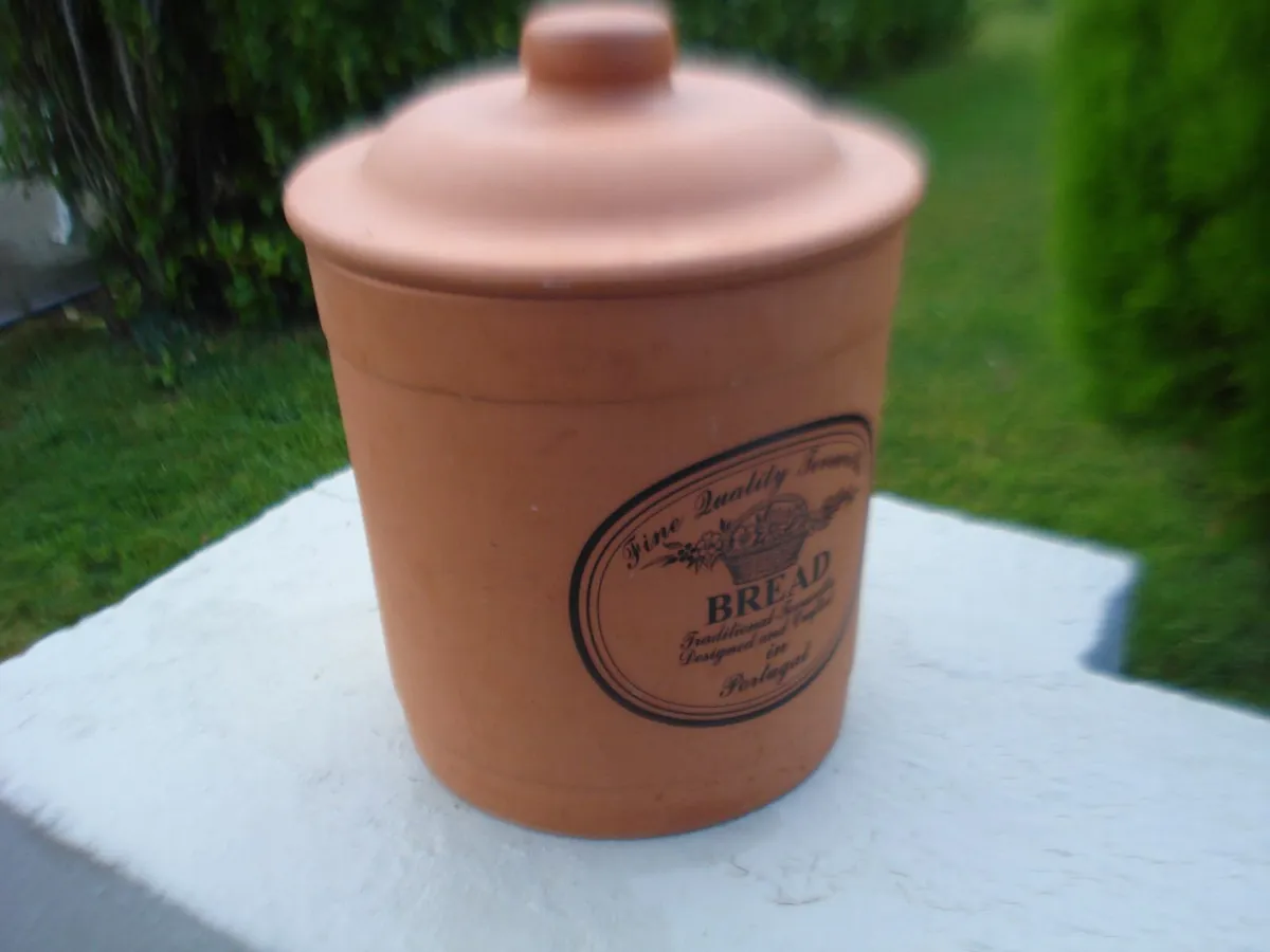 VINTAGE  STYLE TERRACOTTA BREAD BIN. - Image 1