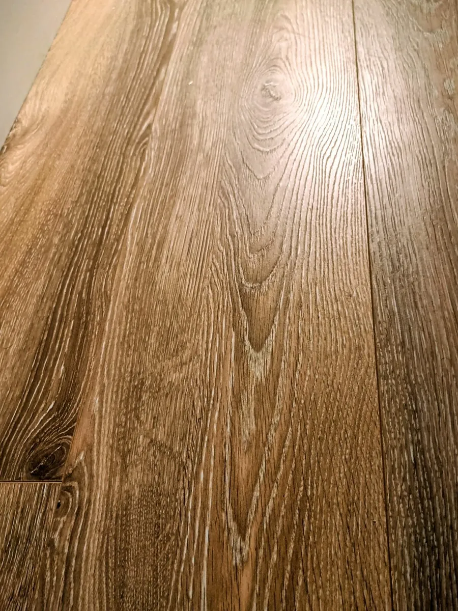 Oak Veneered Laminate Boards - Image 2