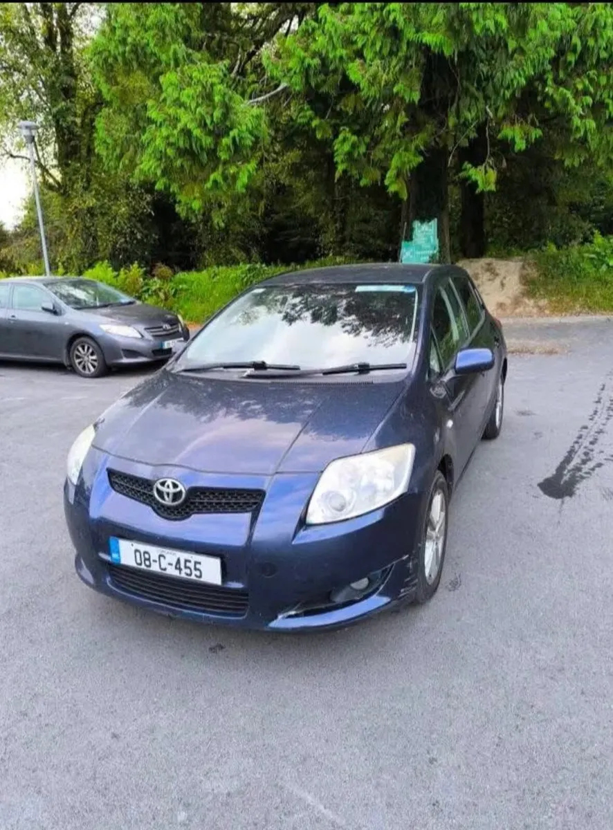 Automatic Toyota Auris 2008 - Image 3