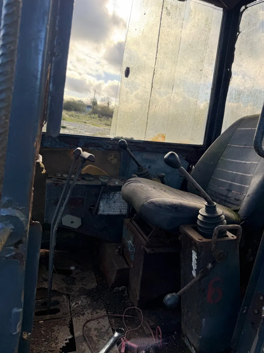 Hitachi ex30 - Image 4